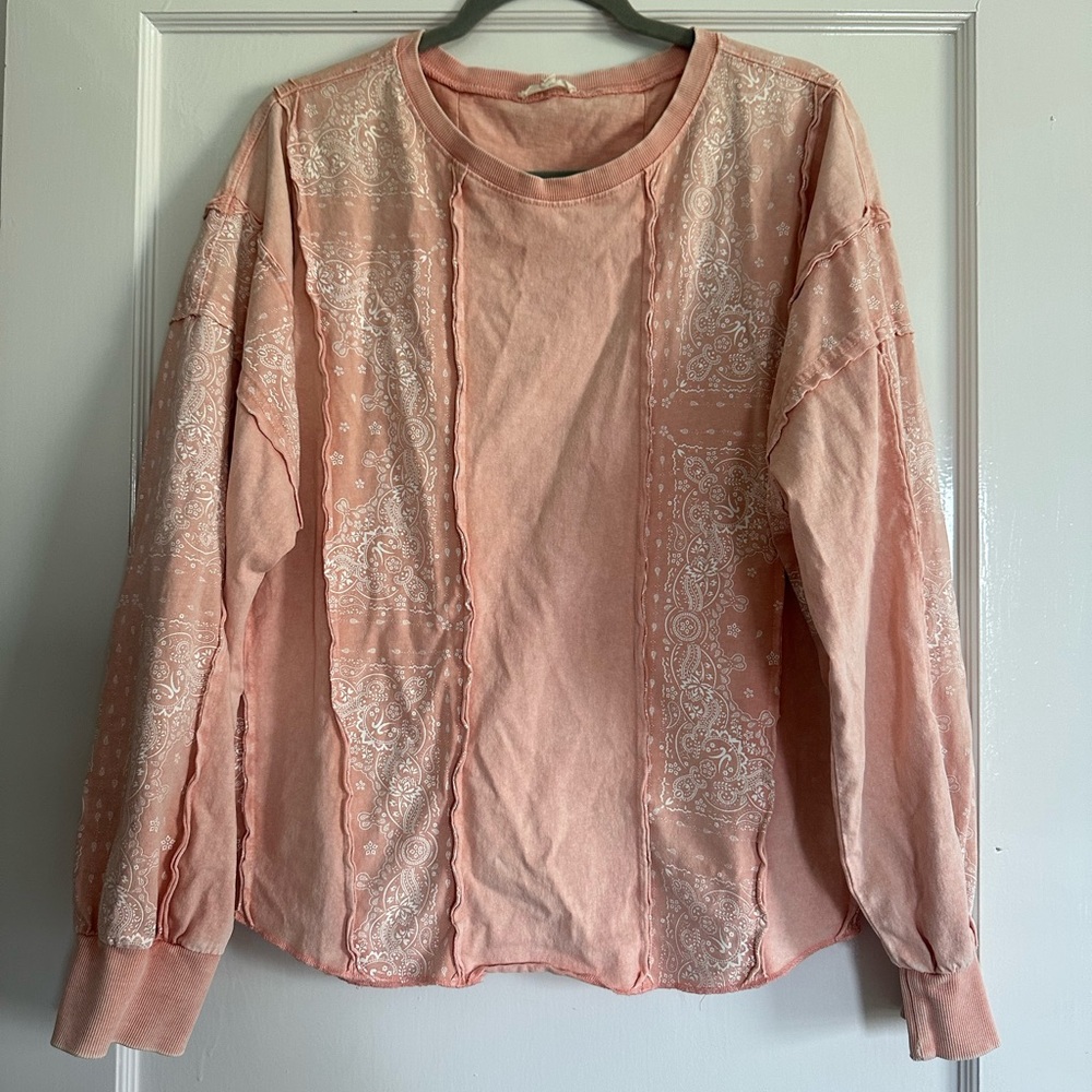 Easel Women’s Paisley Long Sleeve Shirt